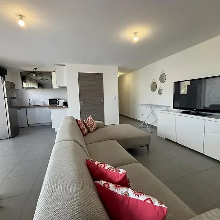 Apartman Securise 100m Du Port De Vecchio *