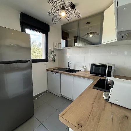 Securise 100m Du Port De Vecchio