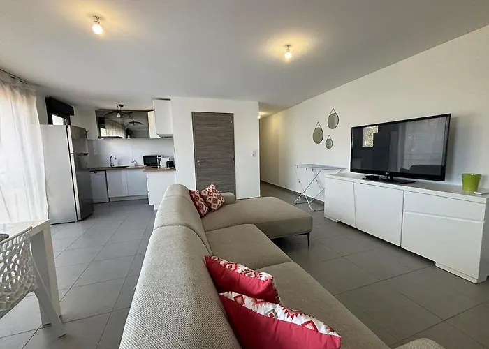 Apartman Securise 100m Du Port De Vecchio *