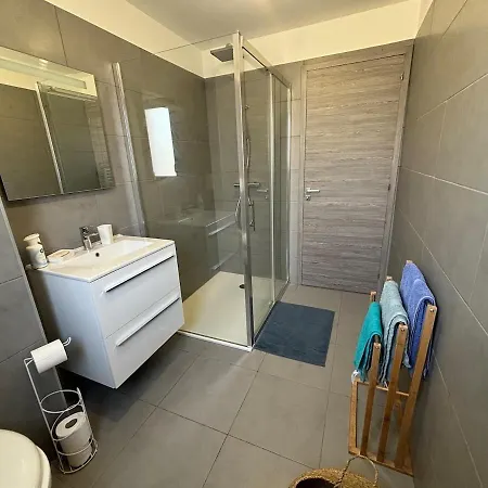 Securise 100m Du Port De Vecchio Porto-Vecchio (Corsica)