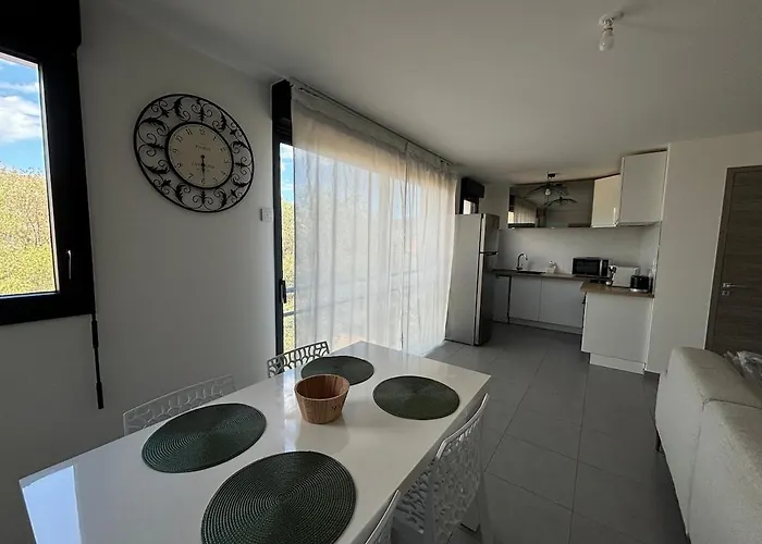 Appartement Securise 100m Du Port De Vecchio *